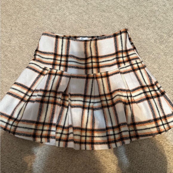 Francesca’s Plaid Pleated Mini Skirt - Picture 1 of 9